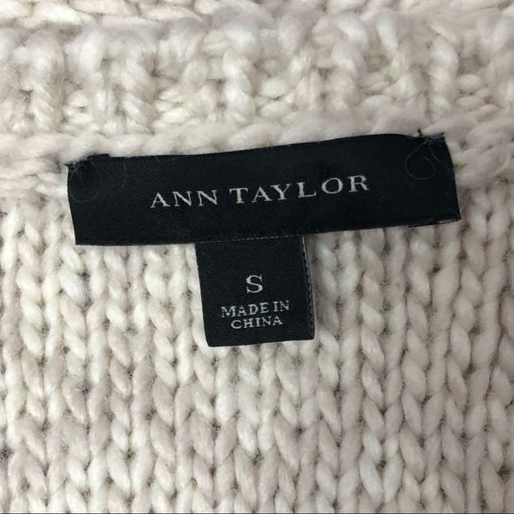Ann Taylor Wool Blend Soft Knit Sweater Cream/Off-white/Beige S - Picture 7 of 8
